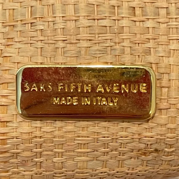 Saks Fifth Avenue strawberry tote - Picture 2 of 5